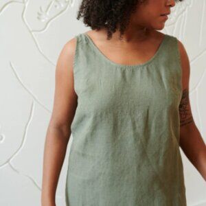 Linenfox Monstera Dress in Pine Green